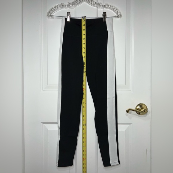 Express black and white striped leggings. - Picture 4 of 4